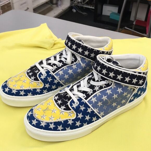 Louis Vuitton Shoes - Picture 1 of 12